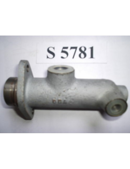 PEUGEOT 404 berline Diesel - Master brake cylinder 22mm - NEW