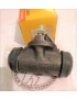 RENAULT ESTAFETTE from 1972 to 1976 - Front Left Brake cylinder 22mm - NOS
