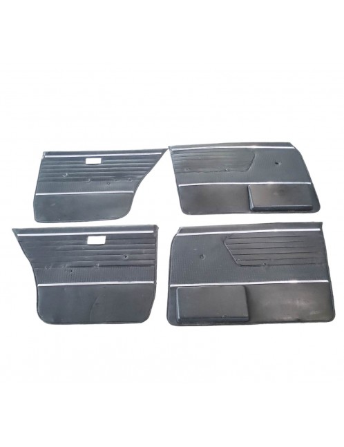 BMW e3 - Set of 4 interior door panels - skai black - used