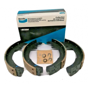 RENAULT R16 / R17 - Set of 4 brake shoes - 228x40mm BENDIX - NEW