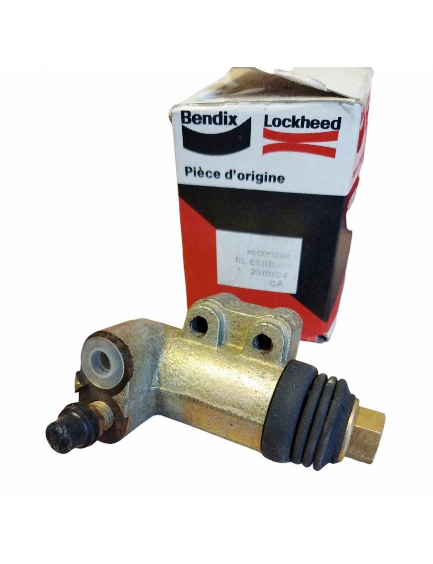 MATRA 530 - Clutch slave cylinder