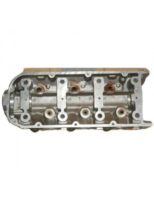 RENAULT R30 TX - V6 PRV carbu - Cylinder head right side - NOS